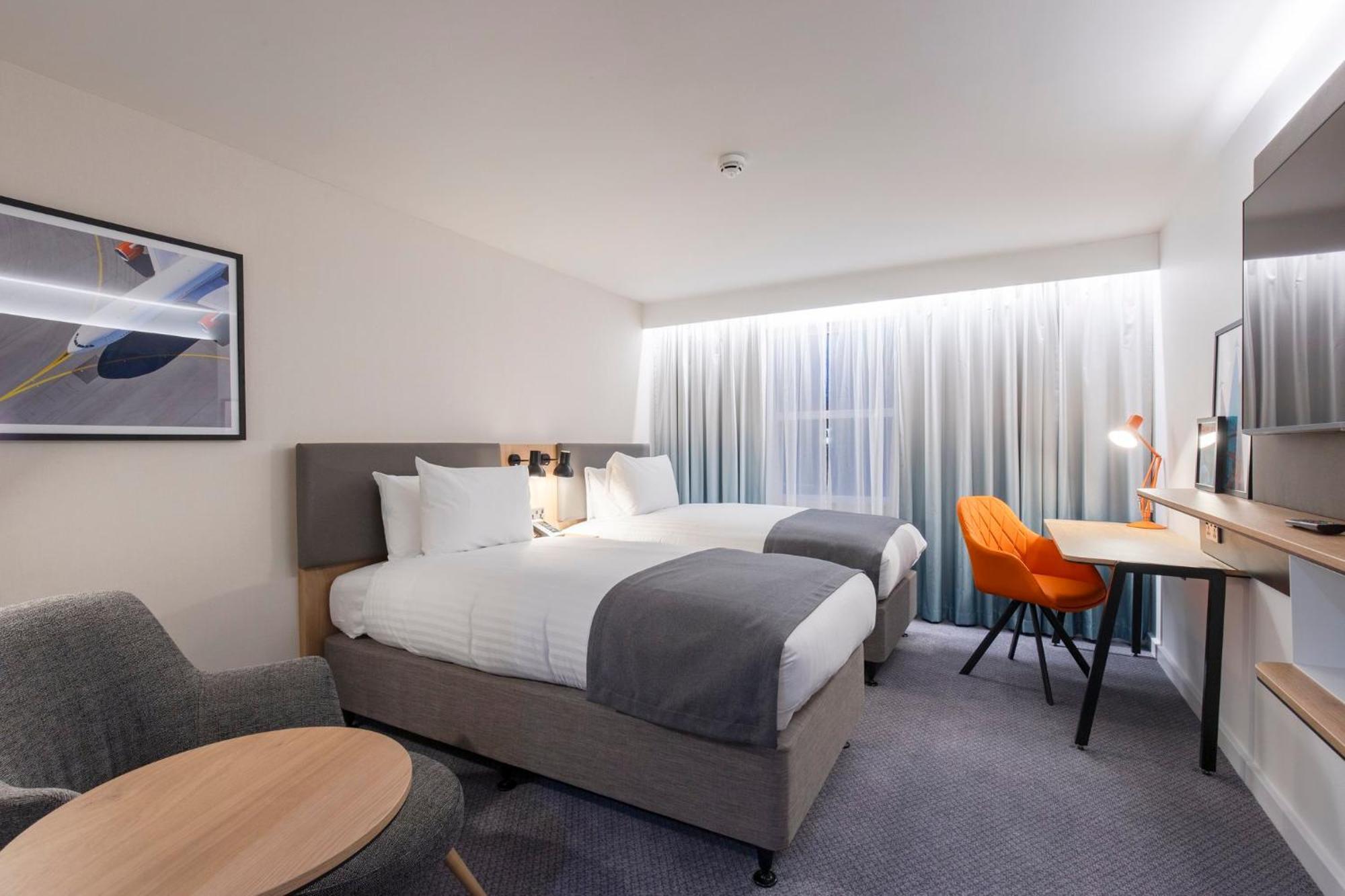 Holiday Inn Bristol Airport By Ihg Redhill  Kültér fotó