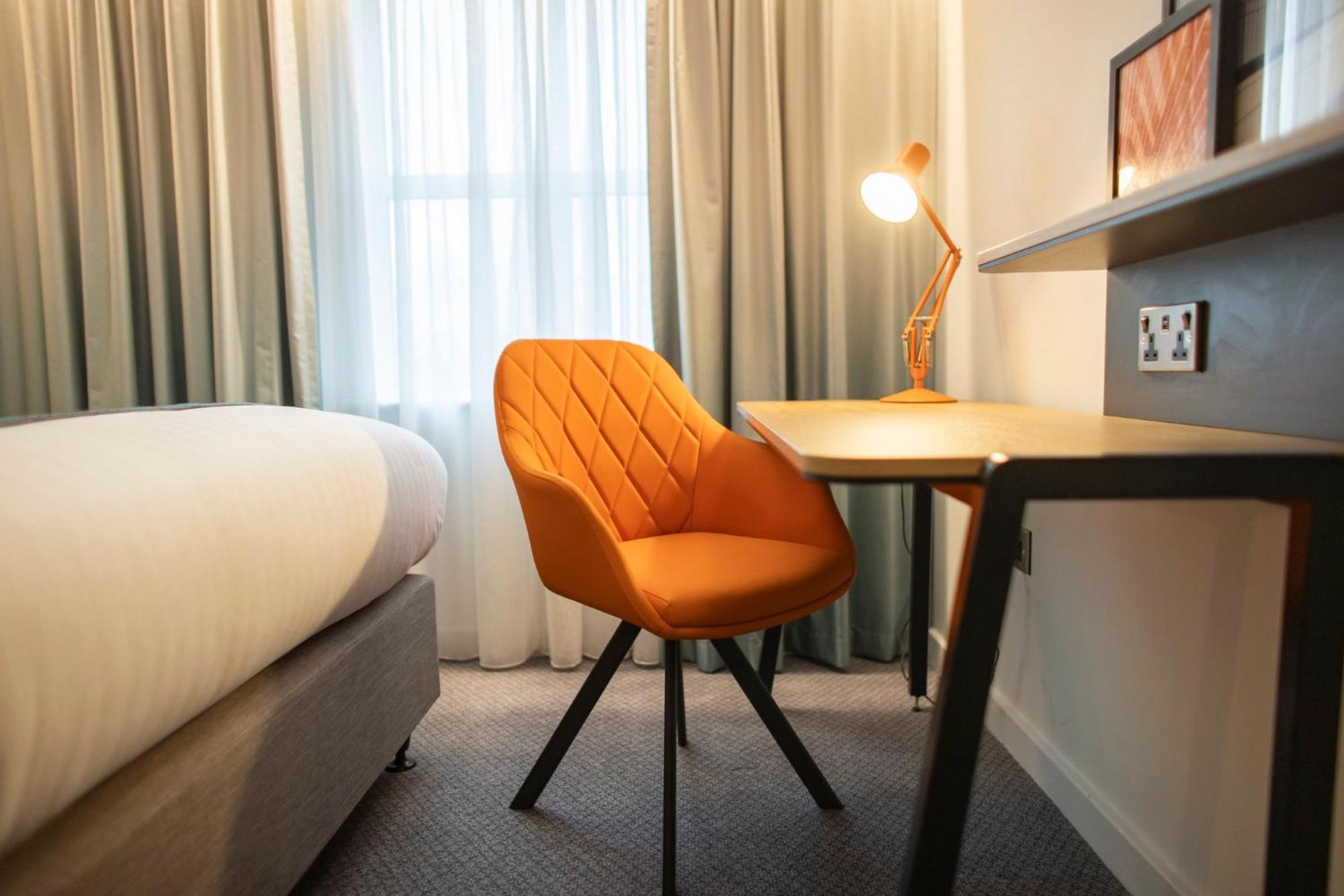 Holiday Inn Bristol Airport By Ihg Redhill  Kültér fotó