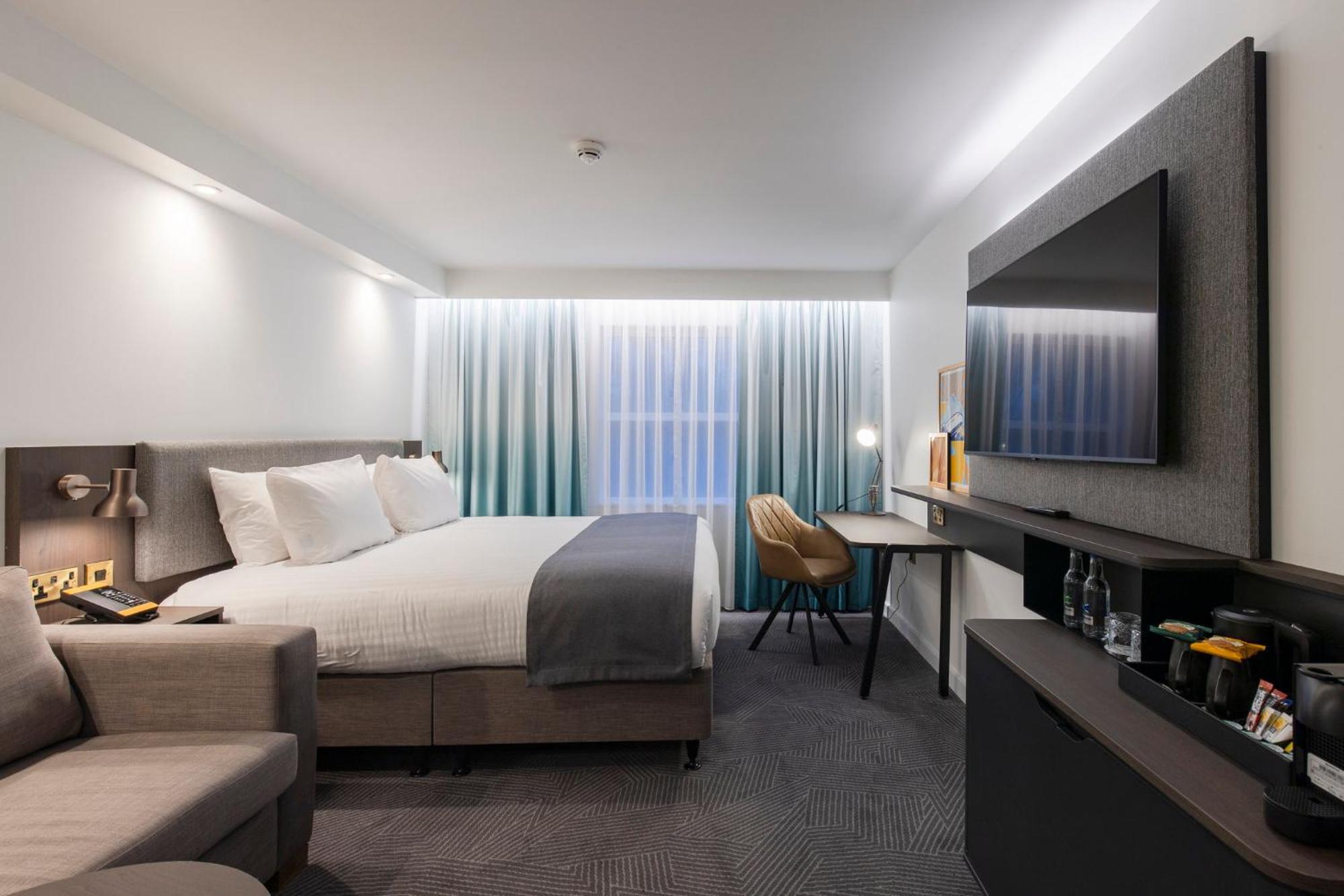 Holiday Inn Bristol Airport By Ihg Redhill  Kültér fotó