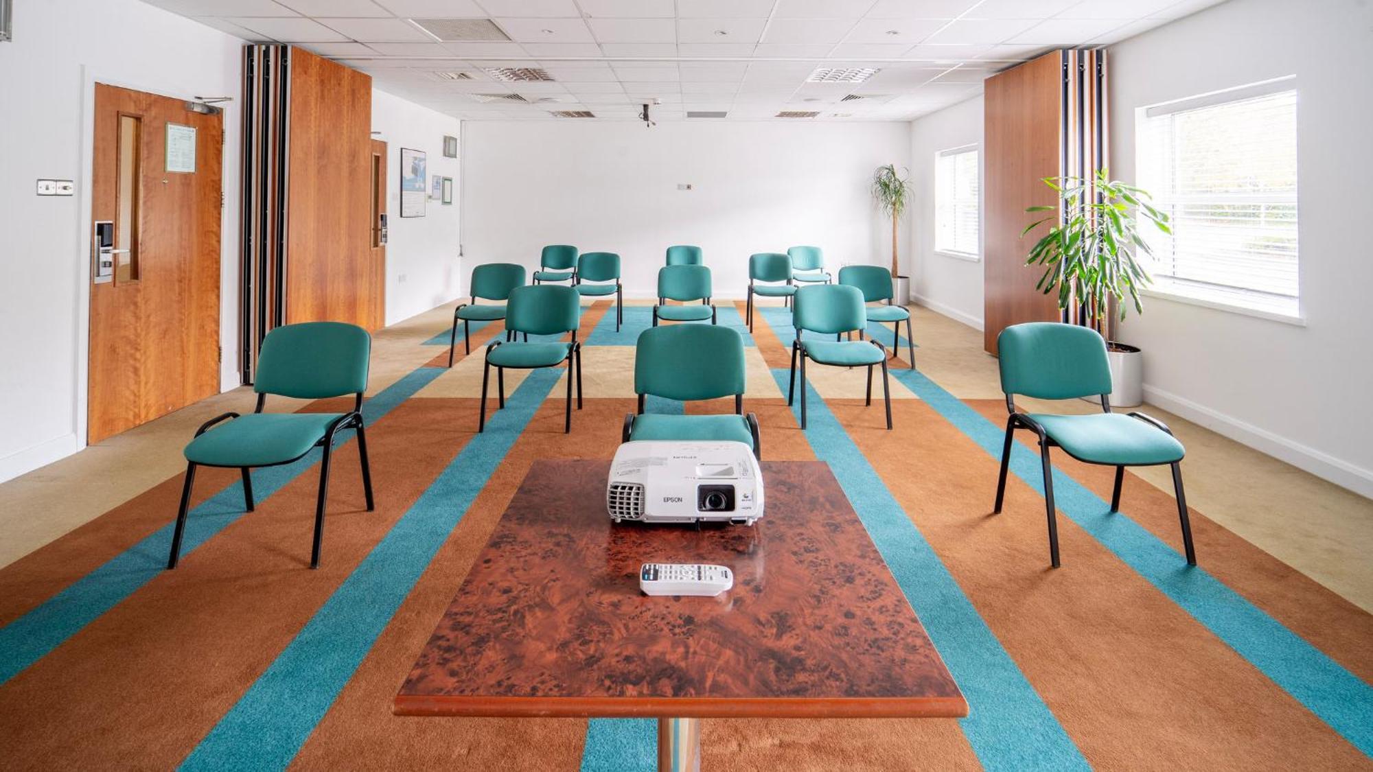 Holiday Inn Bristol Airport By Ihg Redhill  Kültér fotó
