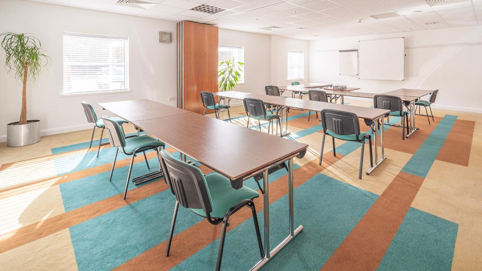 Holiday Inn Bristol Airport By Ihg Redhill  Kültér fotó